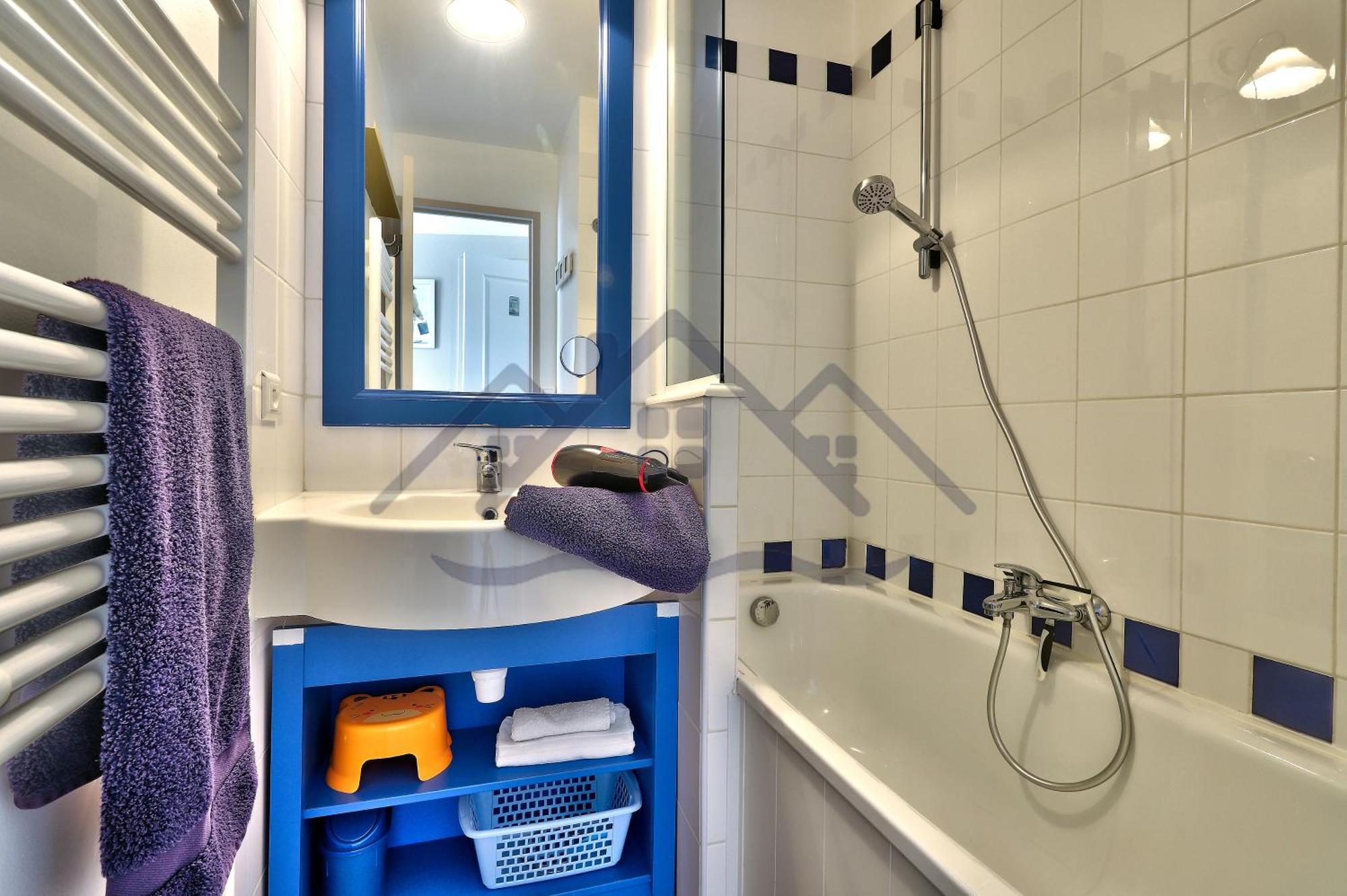 Localise - A06 - Entierement De Plain-Pied Avec Petite Vue Mer - Donnant Sur La Piscine Et Le Jardin - Wifi Inclus - Draps Inclus - Guilvinec Екстериор снимка